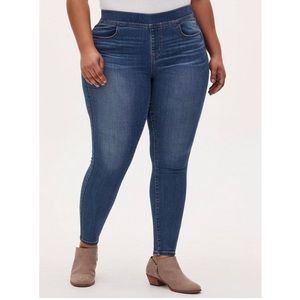Torrid Lean Jean 3X (22/24) Skinny Soft Pull On Denim Plus Size NWT